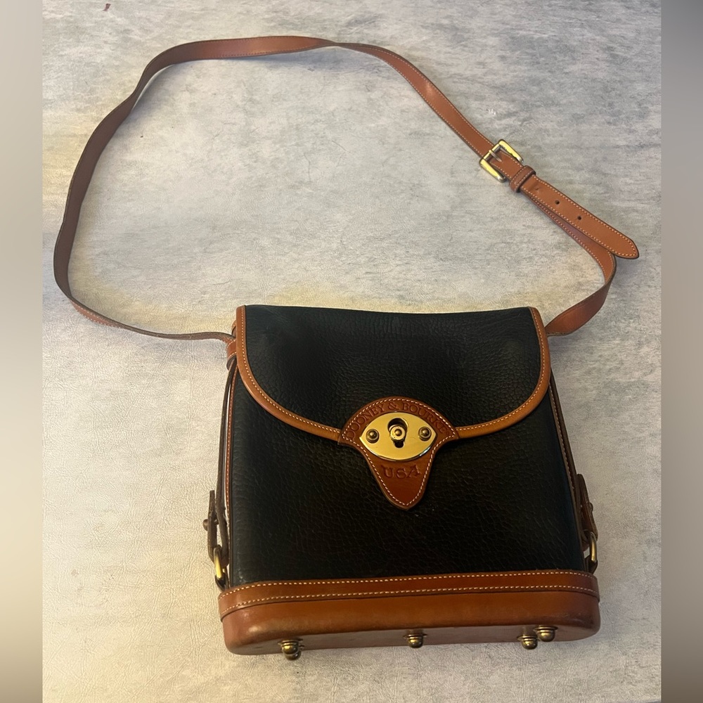 Dooney & Bourke USA Vintage Crossbody Purse Bag Navy Blue & Brown Leather